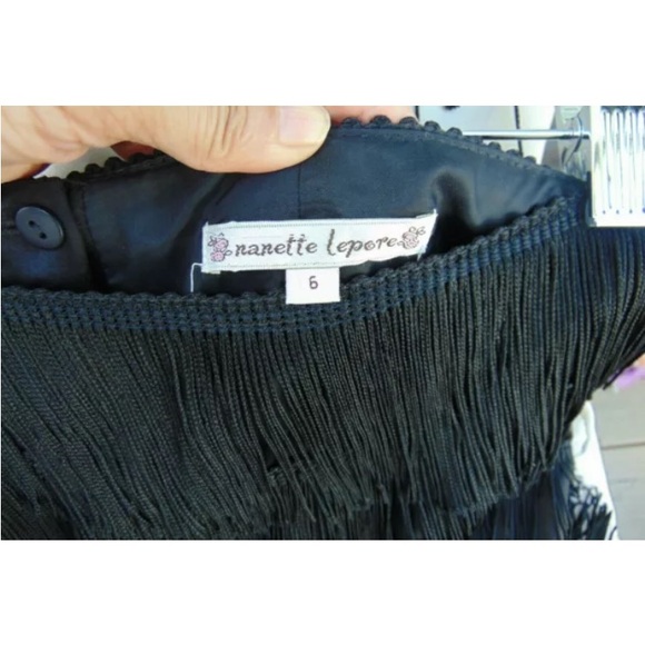 Nanette Lepore fringe, burlesque’s short black skirt! Size 6 - Picture 6 of 14